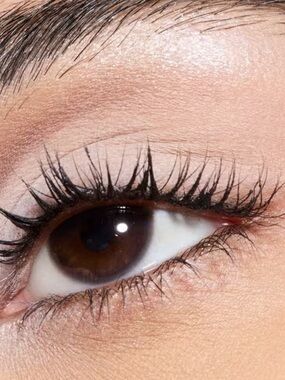 ⚡️💕MAC Cosmetics Locket Molten Metallic Eyeshadow